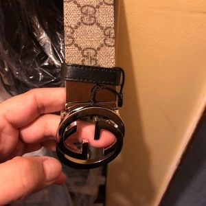 Gucci unisex REVERSIBLE belt